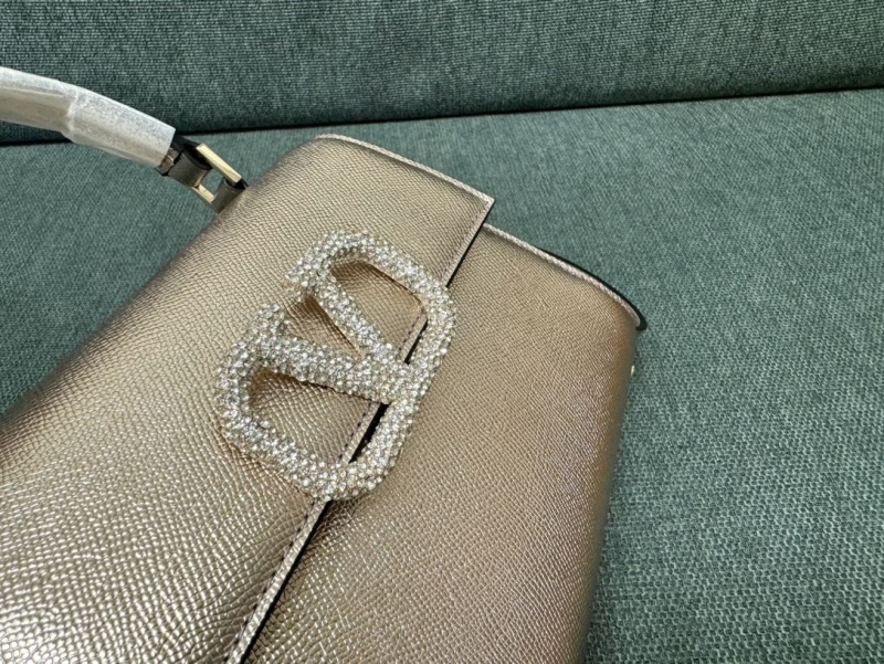 Va1e*ntin0 top handle bag